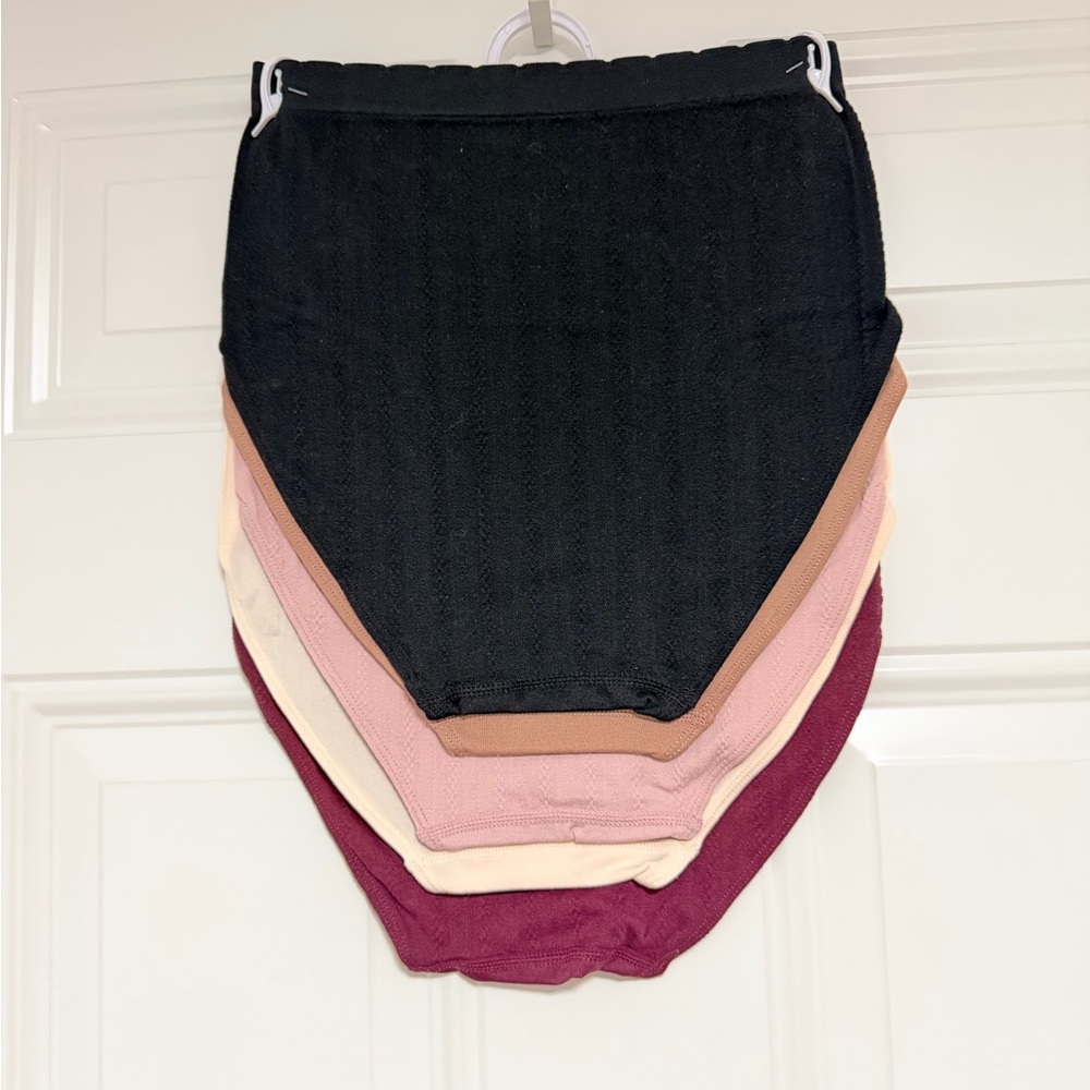 Gloria van - Women's High-Waist Briefs 5-Pack - Purple, Black, Pink, Cream, Tan - Picture 3 of 3